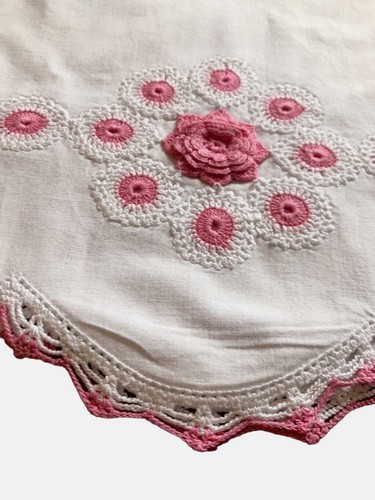 VNT Cotton Pillow Cases Embroidered Pop Up Crochet Pink Flower Scalloped Edge - 第 1/19 張圖片