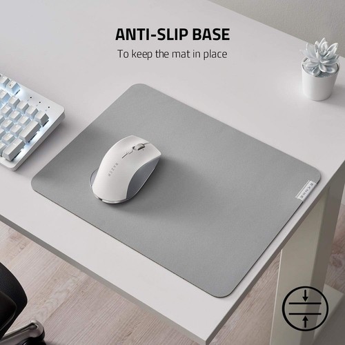 Razer Pro Glide Soft Mouse Mat, Thick, High-Density Rubber Foam - 14.2"x10.8" - Afbeelding 2 van 6