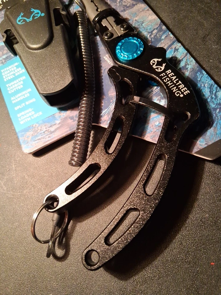 Alicates de agarre de pistola Realtree Fishing de 8 pulgadas Foto 3 de 3