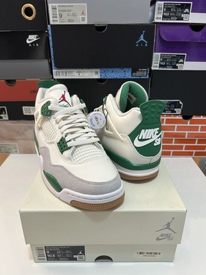 Nike SB x Air Jordan 4 Retro Pine Green - EU 42.5 / US 9 / UK 8