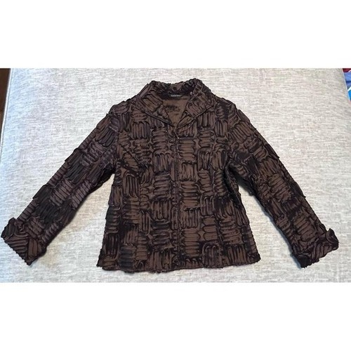 Camisa Samuel Dong Texturizada Cremallera Frontal Marrón Negra Arrugada Para Mujer Mediana - Imagen 1 de 8