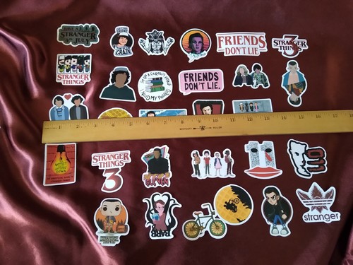 Confezione Adesivi 29 Pezzi Stranger Things Decorazioni Halloween Fan Art Netflix - Foto 10 di 10