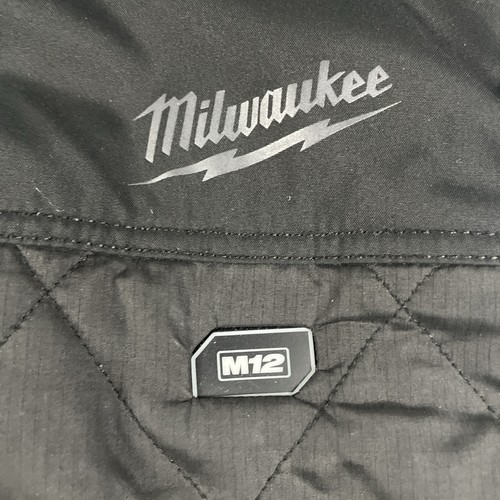 Milwaukee M12 AXIS Heated Vest (Black) - Size Small - BATTERY NOT INCLUDED - Picture 3 of 14