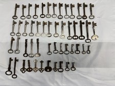 Antique SKELETON KEY LOT OF 51 IRON METAL BRASS KEYS Various Sizes Shapes
