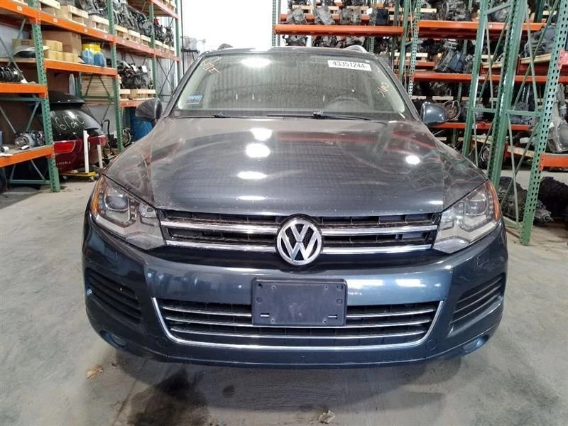 Volkswagen Touareg 2011-2017 conjunto de nudillo de husillo de conductor delantero izquierdo fabricante original Foto 4 de 4