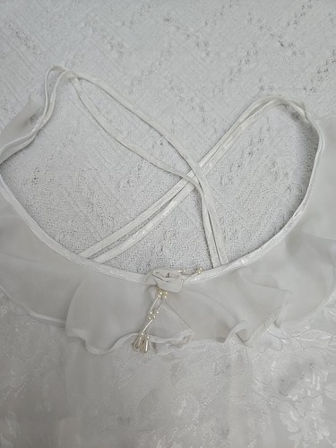 VTG  Intimo Amore Med Nightgown Sexy Ruffled bridal Floral Imprint X Back Flares - Picture 3 of 9