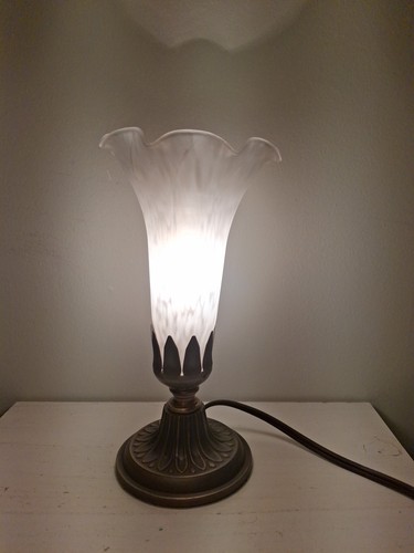 8" Trumpet Tulip Lily White Frosted Glass Shade Table Lamp Accent Light Art Nouv - Picture 17 of 21