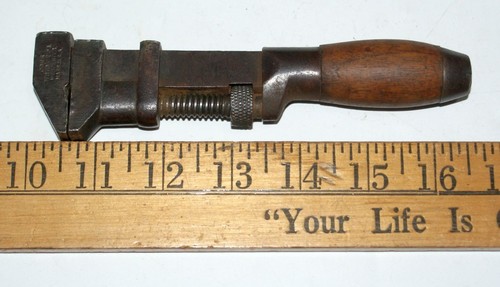 Old Antique Vintage 6" COES MECHANIC'S Improved 1882 Adjustable Monkey Wrench - Picture 2 of 12