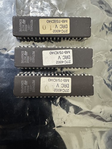 ST Microelectronics M27C4002 27C4002 10F1 UV EPROM IC CDIP40 x 3 Stück