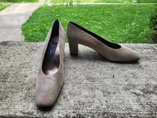 Stuart Weitzman Suede Pumps 8.5 M