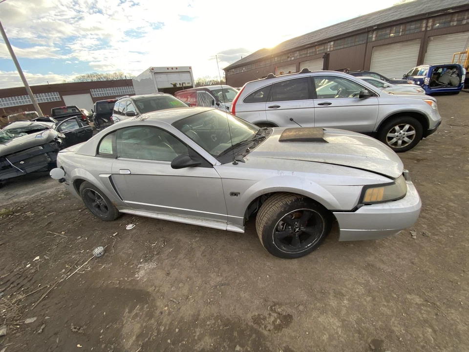 Used Air Cleaner Assembly fits: 2001 Ford Mustang 8 cylinder Grade A — 第 4/4 张图片