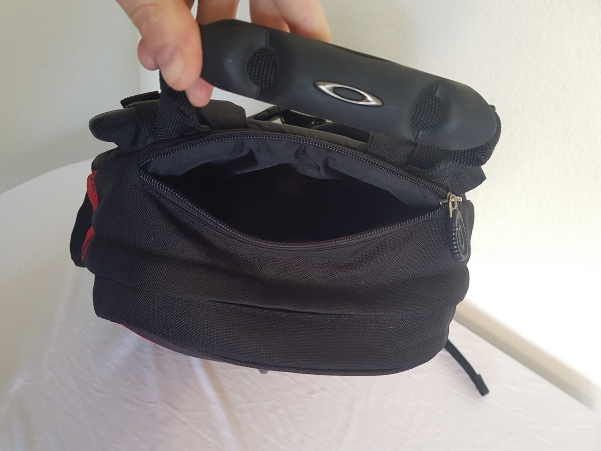 Rare Oakley Vintage Y2K Backpack Spikes 00s Red Bag