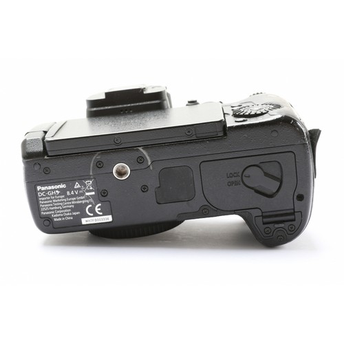 Panasonic Lumix DC-GH5 + 41 Tsd. Auslösungen + Gut (268063) - Bild 9 von 11