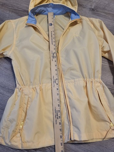 Chaqueta cortavientos con capucha oculta cremallera completa NORTHERN REFLECTIONS mediana - Imagen 8 de 9