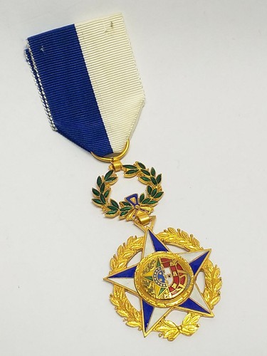 Inusual Antigua Medalla de Decoración de Esmalte PORTUGAL X BRASIL con Cinta Azul y Blanca - Imagen 3 de 10