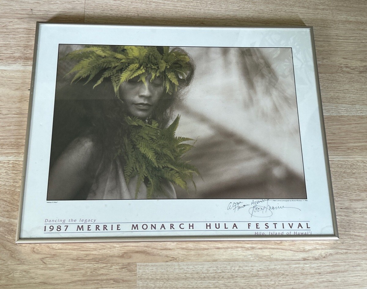 1987 Merrie Monarch Hula Festival Bonne Morrison Signed Photograph