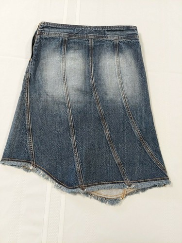 GUESS Vintage Retro USA Made Denim Blue Jean Skirt, Size 2 / 4 - Picture 4 of 11