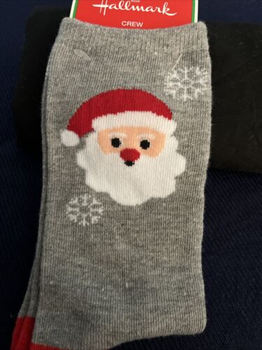 HALLMARK WOMENS CHRISTMAS SOCKS 2-PAIR COMFORTABLE & STYLISH NEW SANTA & CANDY - Picture 2 of 4
