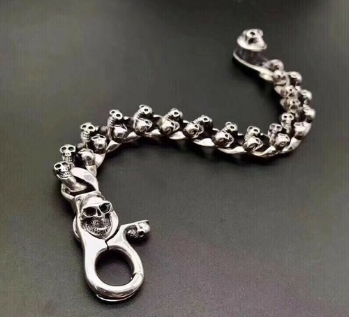 Mens hallmarked heavy solid sterling silver skull bracelet - Picture 3 of 8