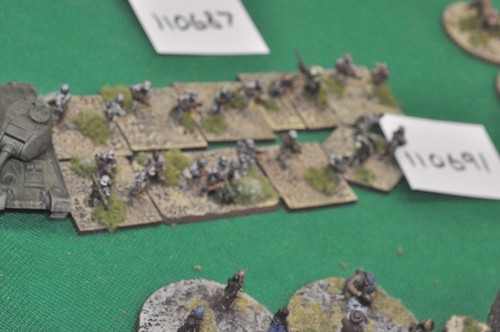 15mm modern / AK47 - rebels 23 figs 1 vehicle - (110691) - Picture 4 of 4