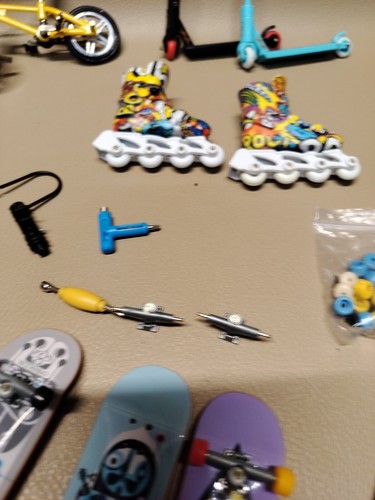 Huge Lot Tech Deck Finger Skateboards Bike Scooter Lot  - Picture 9 of 12