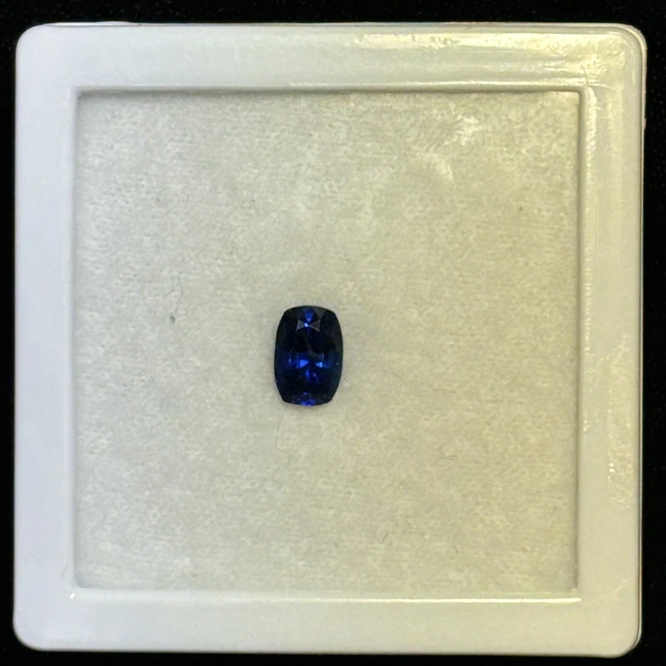 Blue Sapphire Gemstone Natural 1.70 Carat Cushion Genuine Loose Royal Gem 8x6mm - Image 2 of 4