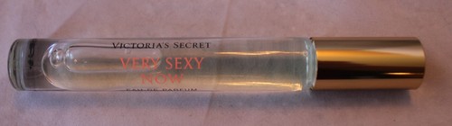 Victoria's Secret Very Sexy Now Eau de Parfum Rollerball - .23 oz. - Afbeelding 1 van 1