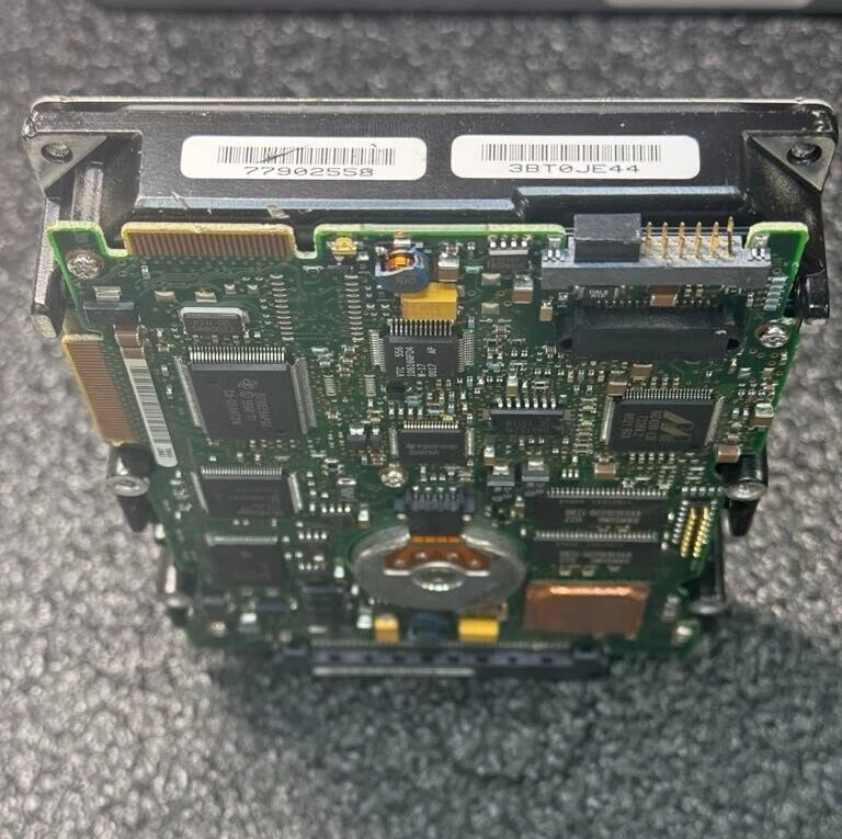 Dell 53MUF ST318404LC  18.4GB 10K RPM Ultra-160 SCSI Hot-Pluggable 80Pin - Image 4 of 4