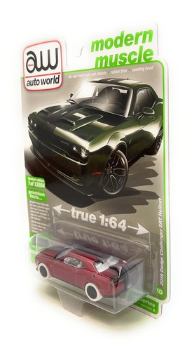 AUTO WORLD 1:64 2019 DODGE CHALLENGER SRT HELLCAT GREEN MODEL AWSP076 B chase - Picture 3 of 5