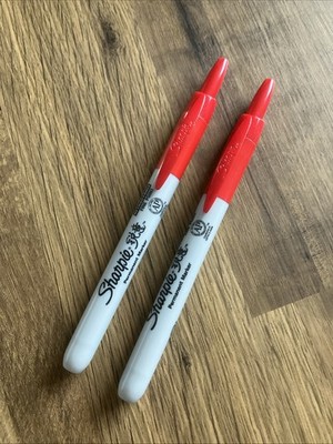 Sharpie EINZIEHBARE FEINE FEDER (1,0 mm Linie) ROTER PERMANENT Marker (PKT 2) BRANDNEU