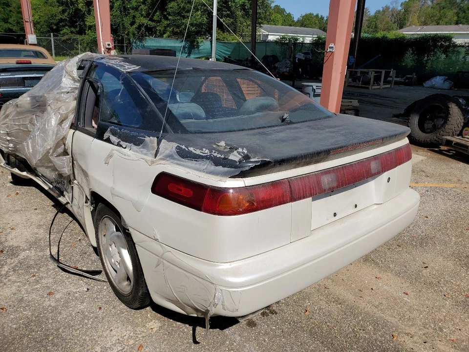 Pinça de freio traseira esquerda fabricante de equipamento original Subaru SVX 1992 1993  - Imagem 2 de 4