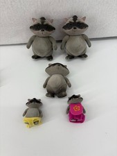 Li'l Woodzeez Diggadilly Raccoon Family No Clothes Includes Mom, Dad, 3 babies
