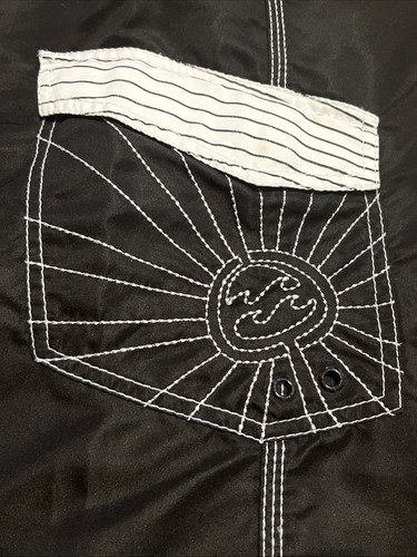 BILLABONG ANDY IRONS SOL NACIENTE 38” BLANCO Y NEGRO RARO BOARD SHORTS - Imagen 3 de 8
