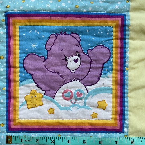 Edredón bebé vintage Care Bears panel acolchado a mano algodón 31" × 40" respaldo amarillo - Imagen 10 de 14