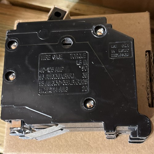 2 Pole 100 Amp CH2100 120/240V AC Plug In Plastic Foot Main Circuit Breaker New - Picture 3 of 5