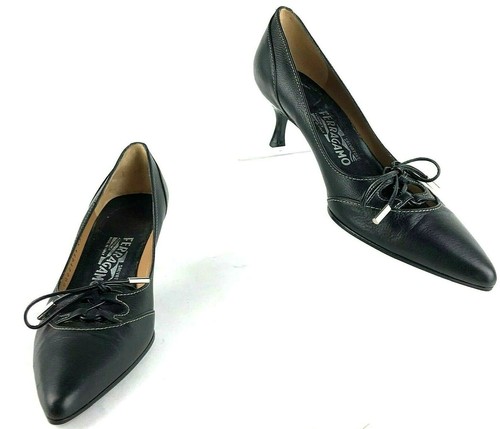 SALVATORE FERRAGAMO ITALY Black Classic Pumps Kitt