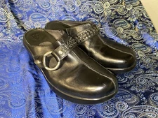 ARIAT LEATHER CLOGS      WOMENS SIZE 8.5