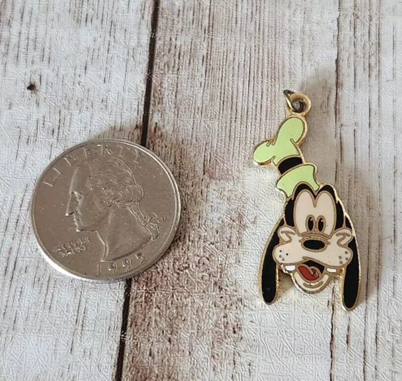 Disney clearance goofy necklace