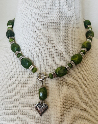 COLLAR BRILLANTE CUARTO FRANCÉS OFFELIA CORAZÓN IMITACIÓN JADE PIEDRA VERDE 19" - Imagen 1 de 5
