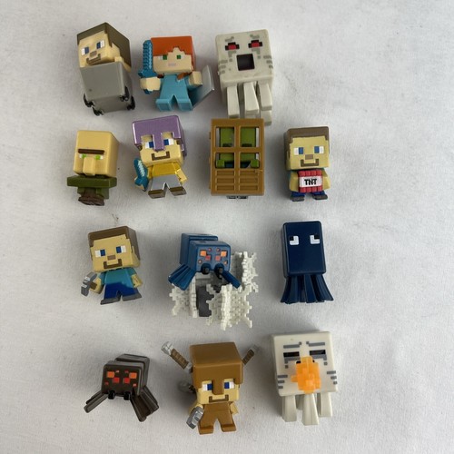 Minecraft Mini Figures Collector Case Storage Cube 2014 Mattel 13 Figure Lot - Picture 2 of 12