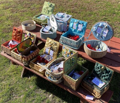 Sewing Basket Notions Keepsake Box Treasure Hope Chest Nest Vintage Granny Chic - Picture 21 of 21