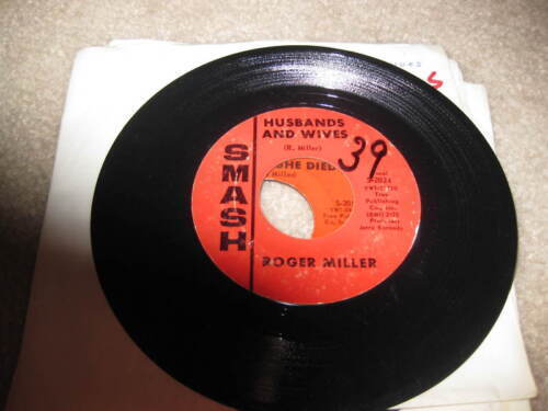 Roger Miller - My Uncle Used to Love Me & You're My Kingdom - Smash 45 RPM  1966