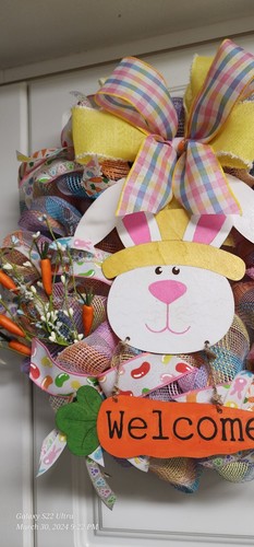 Easter Bunny Welcome Wreath- Hand Painted - Picture 4 of 4