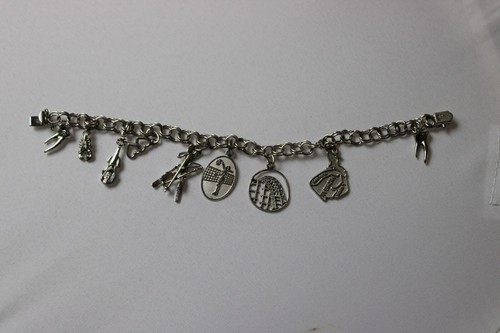 Vintage Roc Sterling Silver Charm Bracelet 9 Charms Violin Skis Lobster 7" 18.7g - Picture 2 of 14