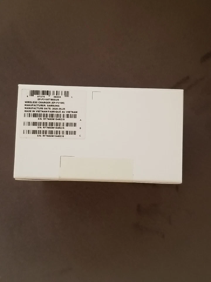 Almohadilla de carga inalámbrica Samsung 9W con certificación Qi Galaxy iPhone relojes Foto 2 de 3