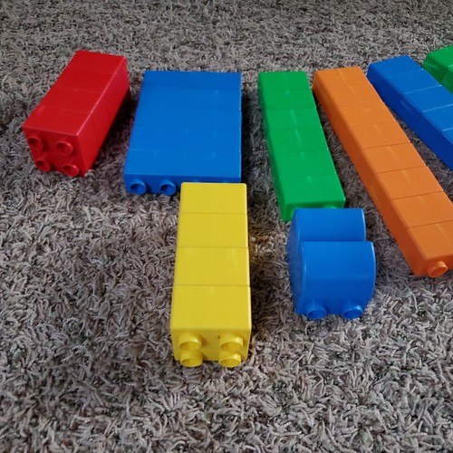 Lego QUATRO Building Blocks Large Chunky Toddler Size 48 Piece Lot Retired - Picture 7 of 9