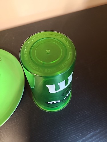 Green M&M World Plastic Cup Tumbler & Plate Dish Lot - Picture 6 of 10
