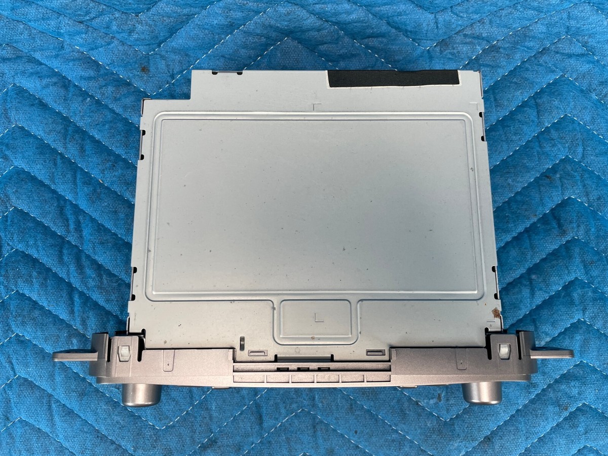 Toyota Land Cruiser AM/FM CD Radio Audio Stereo Receiver