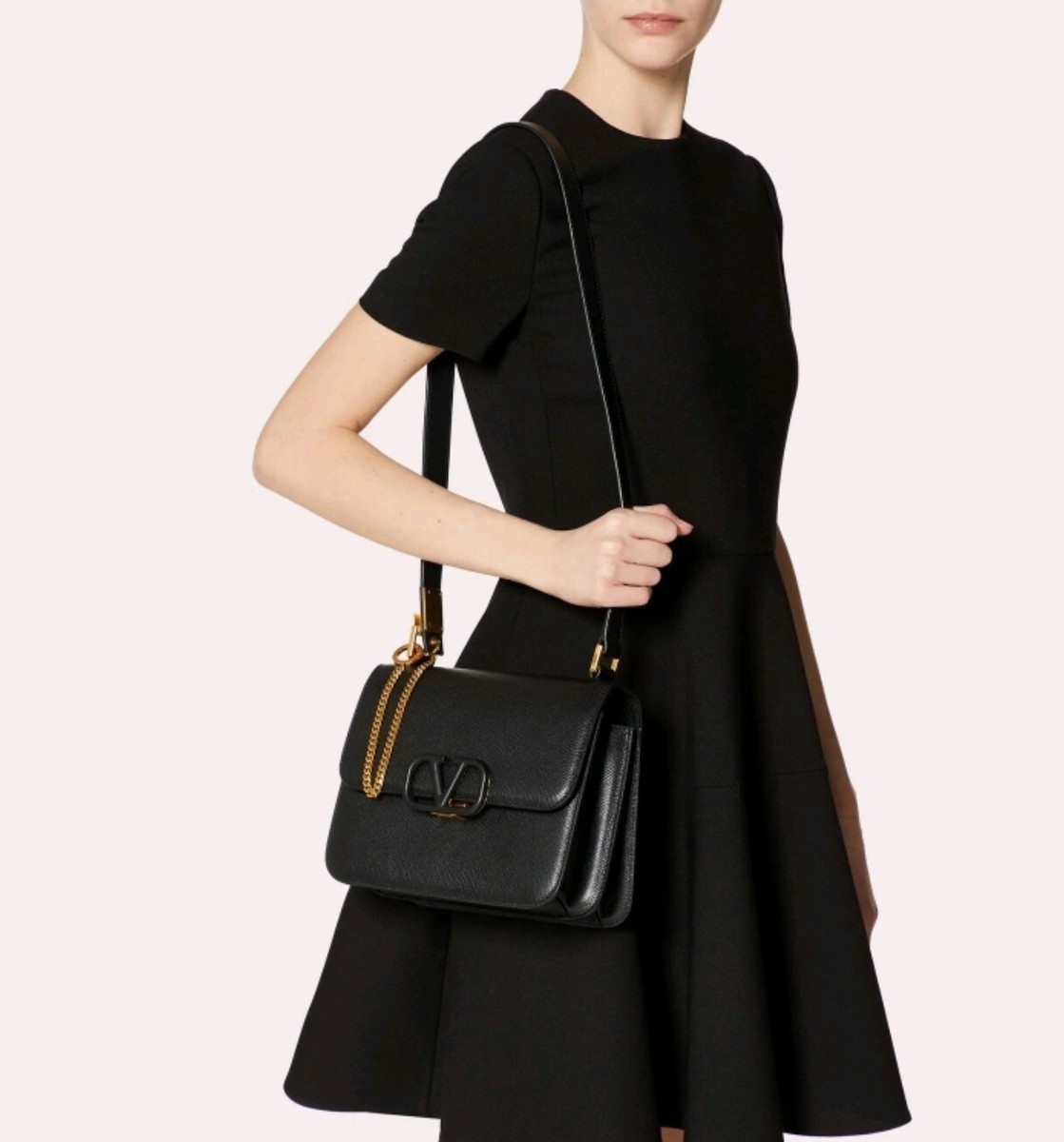 ショルダーバッグ・ポシェット VALENTINO GARAVANI Woman Shoulder bag Black 6W2B0R04VSF 0NO Valentino Garavani VLogo Moon shoulder bag for Women - Black