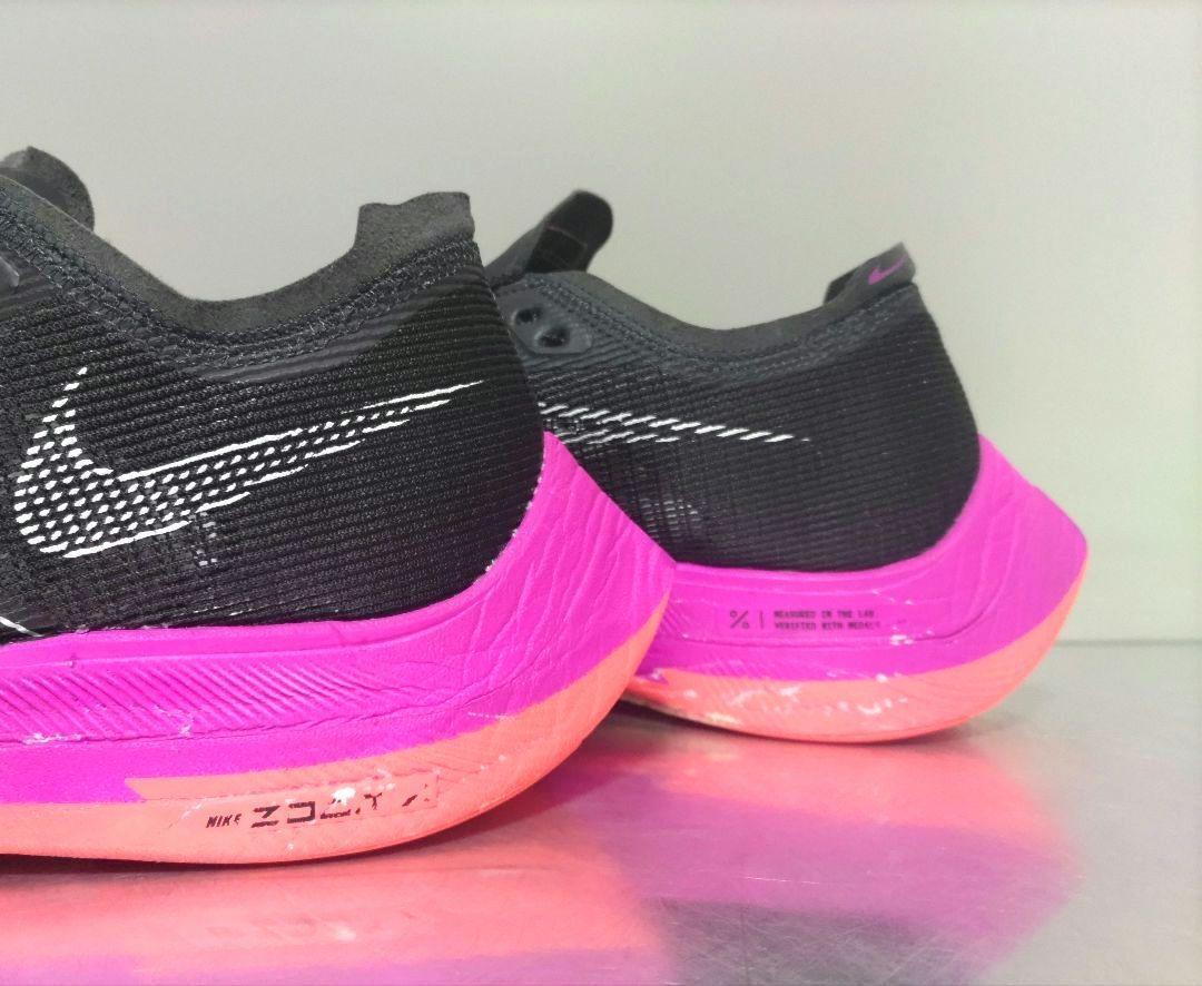 NEAR MINT limited sold out model zoom x Vapor Fly Leakust